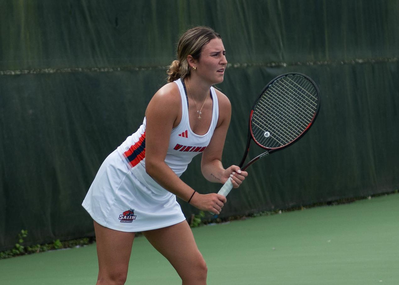 Anchorwomen Snap Salem State's Win Streak