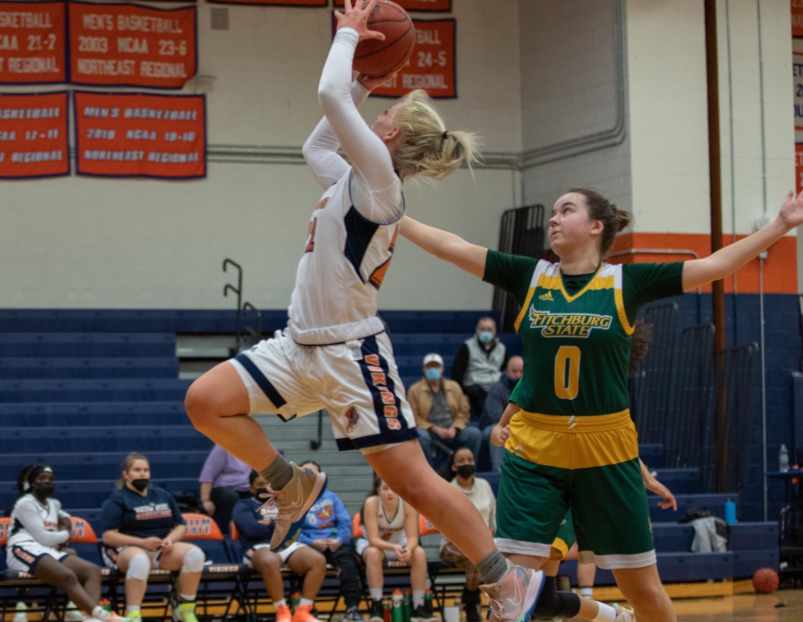 Salem State Holds Off Wheaton 76-72