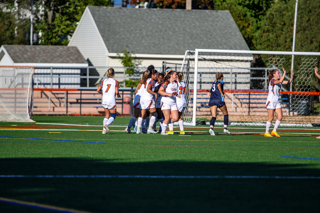 Vikings Secure 2-1 Conference Victory Over Trailblazers